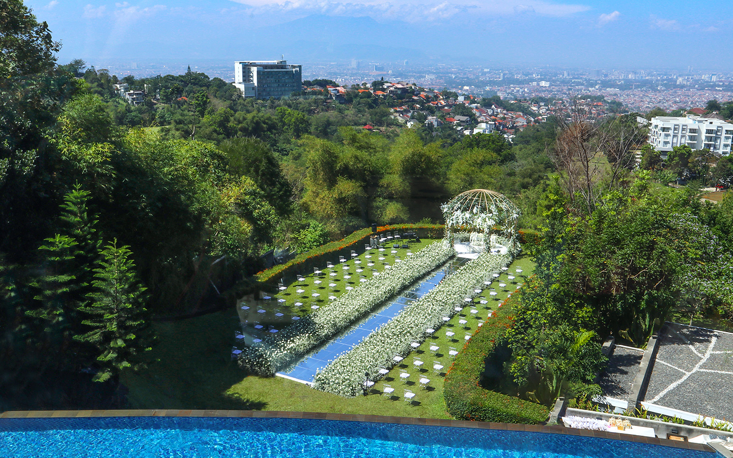 INTERCONTINENTAL BANDUNG DAGO PAKAR