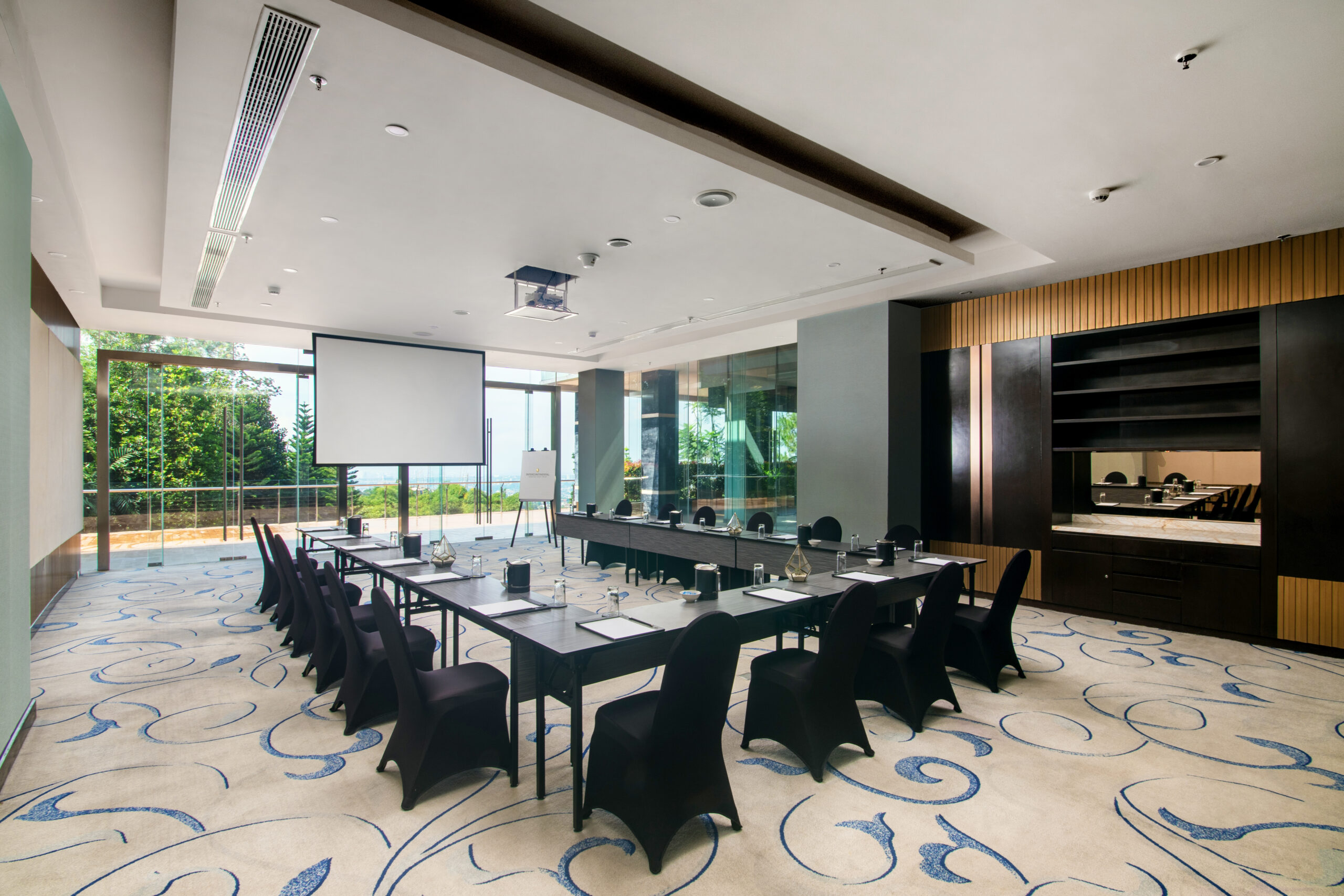 INTERCONTINENTAL BANDUNG DAGO PAKAR