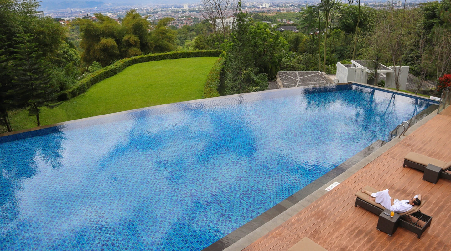 Enjoy up to 30% discount only at InterContinental Bandung Dago Pakar, best 5 star hotel in Bandung